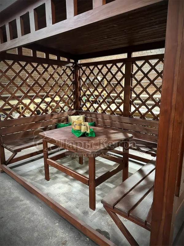 Беседка из кедра Шпалера